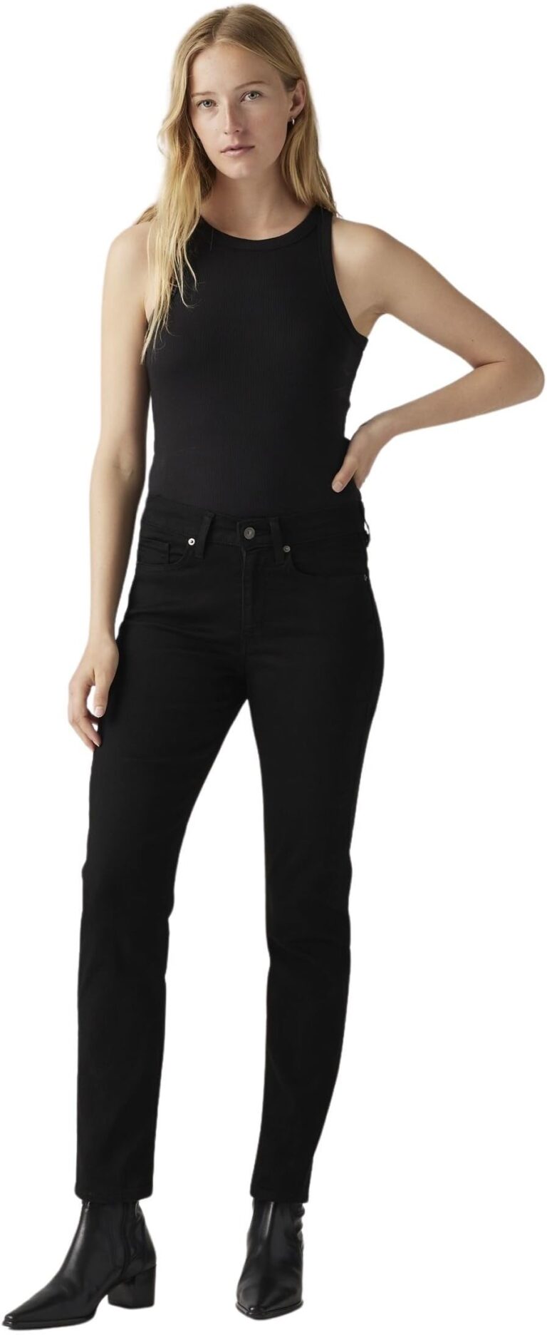 🔥 Levi’s Women’s Classic Straight Jeans, Soft Black (Waterless)  — $26.39  (was $64.95)